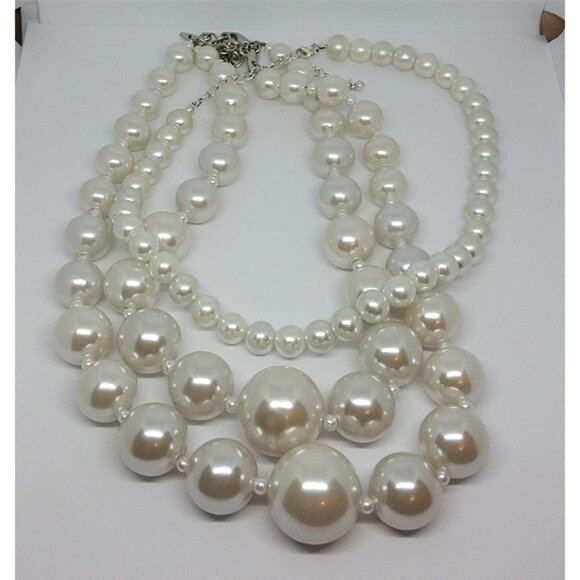 BUNDLE lot 2 faux pearl necklaces statement look - Picture 2 of 3